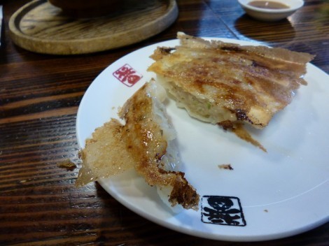 さん源醤 餃子